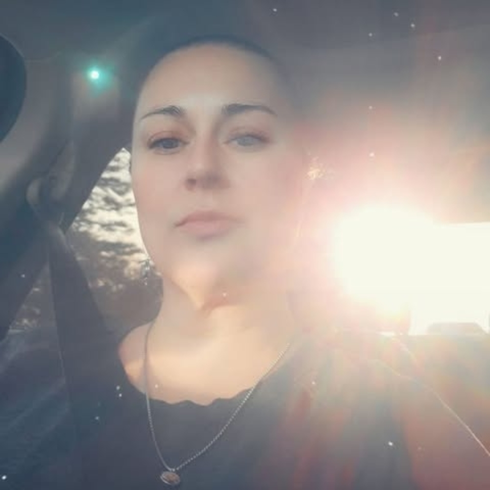 Meet your Posher, Kendra